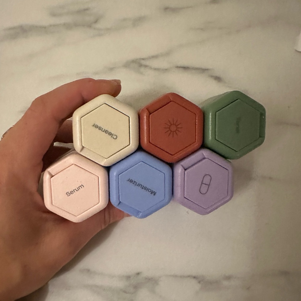 Brand new Cadence Capsule set!!